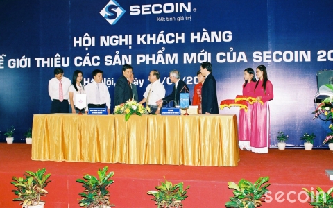 Hội nghị khách hàng và Lễ giới thiệu sản phẩm mới 2007